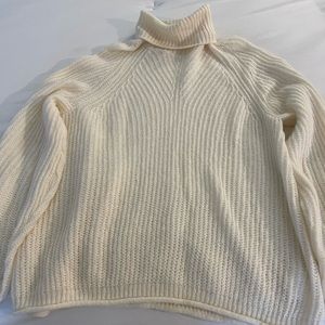 Michael Kors sweater size Large